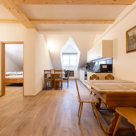 Апартаменты Schloegler's Apartmenthaus *