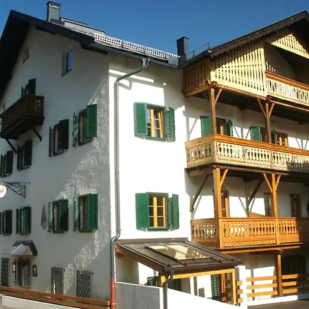 Schloegler's Apartmenthaus Нойштифт-им-Штубайталь