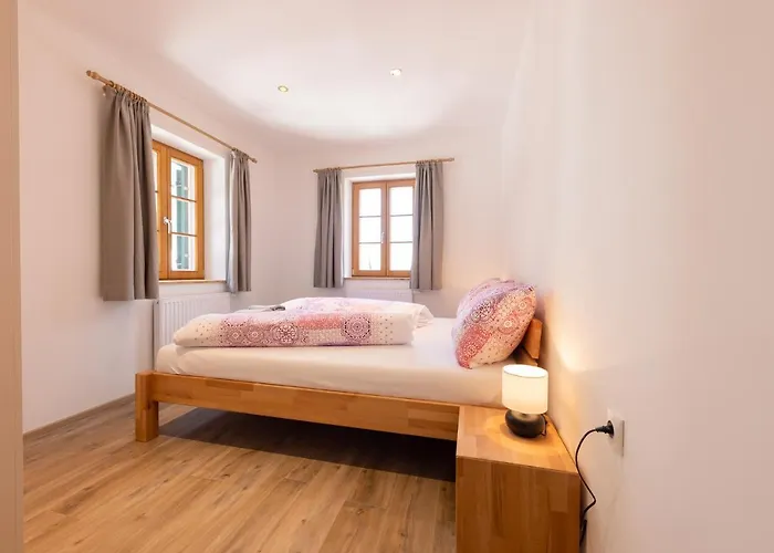 Schloegler's Apartmenthaus 公寓 *