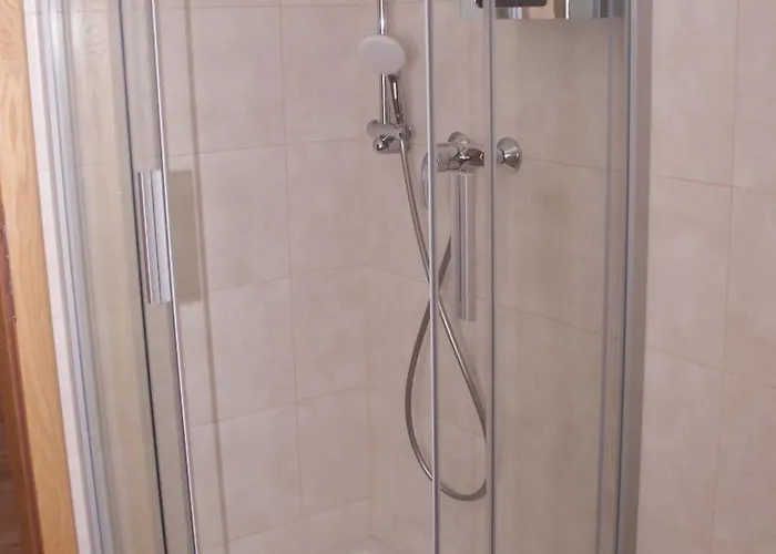 公寓 Schloegler's Apartmenthaus 施图拜河谷新施蒂夫特