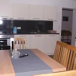 Schloegler's Apartmenthaus *
